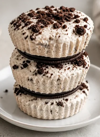 No-Bake Oreo Cheesecake Bites served on a plate